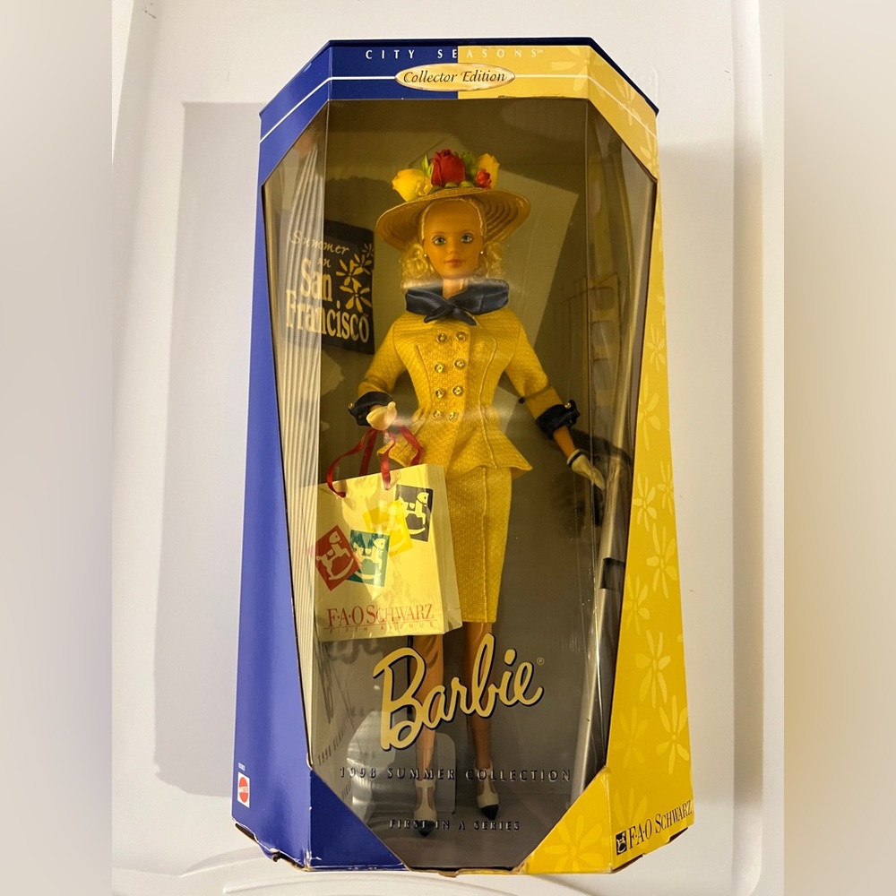 City Seasons: FAO Shwartz -  Summer in San Francisco Barbie Doll NEW BOX AS IS